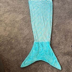 New mermaid tail blanket